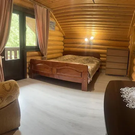 верховинський водограй 酒店 Synevyrsʼka Polyana
